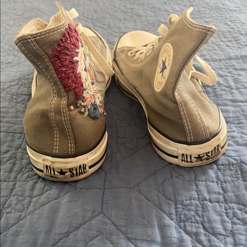 Hand Embroidered Converse Grey Size 11 - Picture 3 of 6